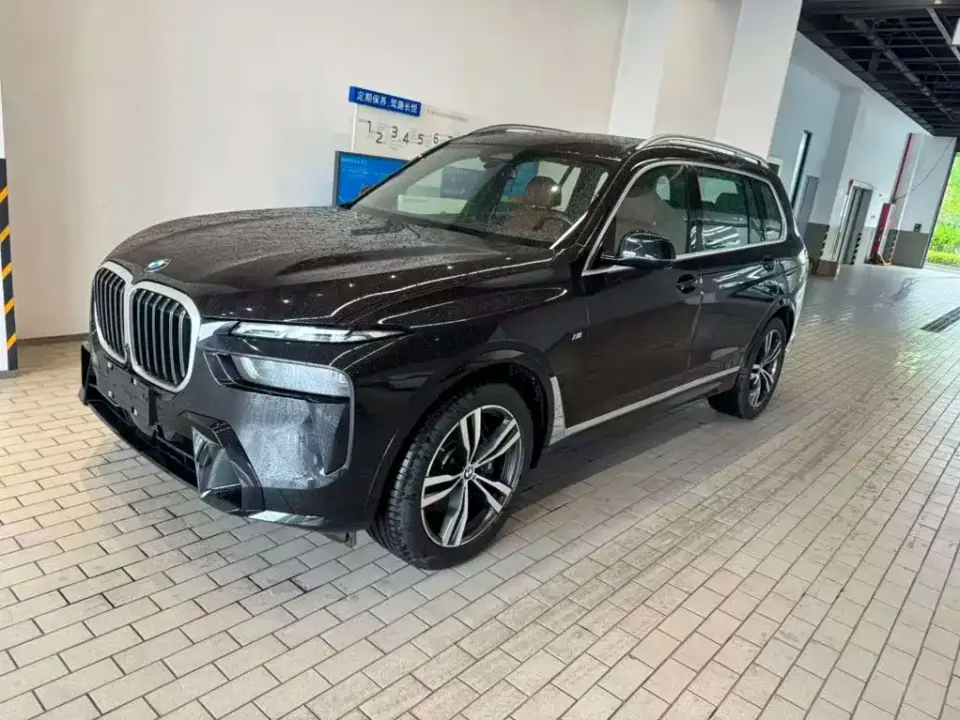 BMW X7 xDrive40i Exclusive M Sport Package 2026