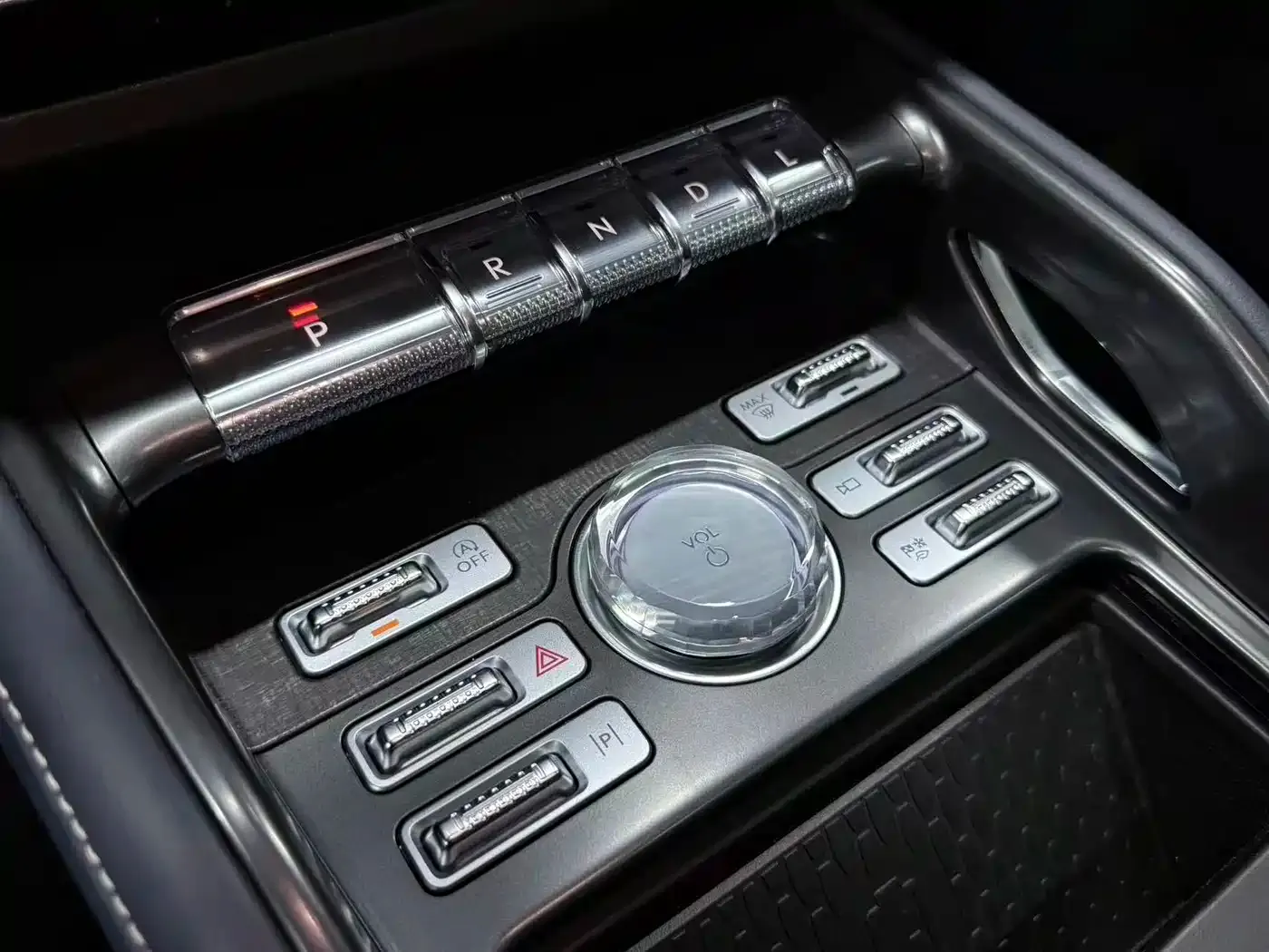 Lincoln Nautilus 2.0T 4WD Prestige Edition 2023 — фото 20