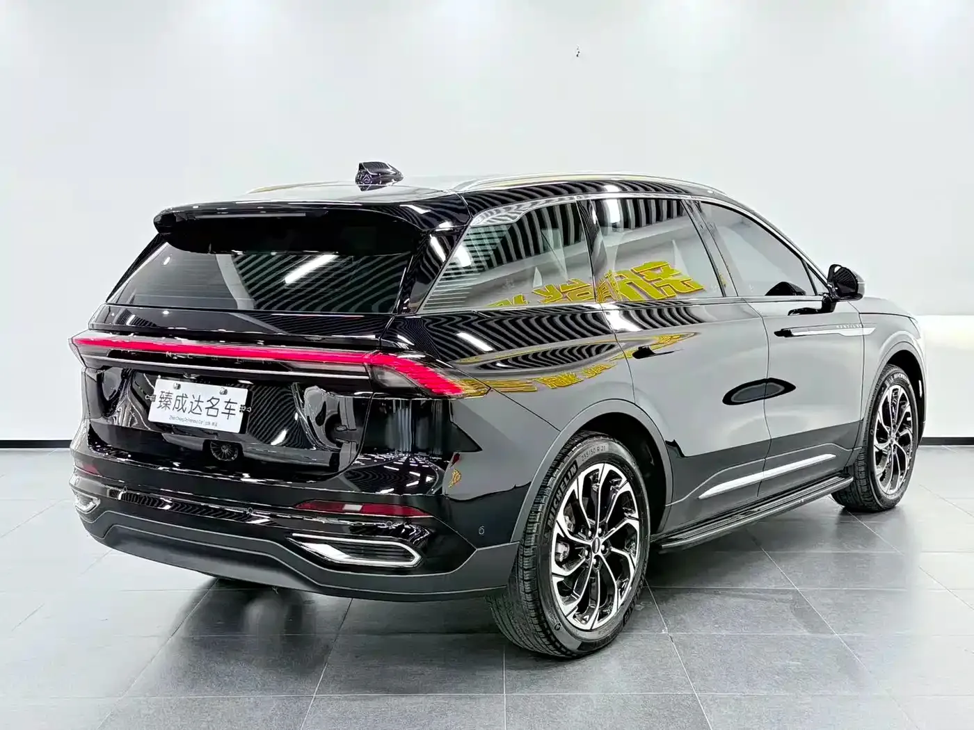 Lincoln Nautilus 2.0T 4WD Prestige Edition 2023 — фото 5