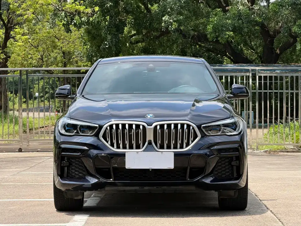 BMW X6 Facelift xDrive40i M Sport Package 2022