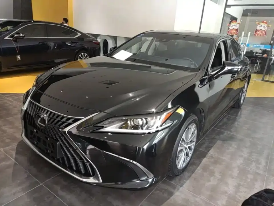 Lexus ES 200 Excellence Edition 2023