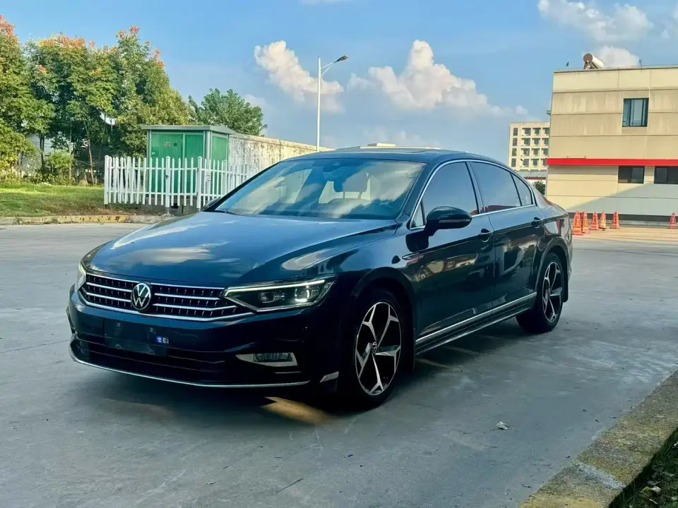 Volkswagen Magotan Model 2 Million Commemorative Edition 330TSI DSG Luxury 2023