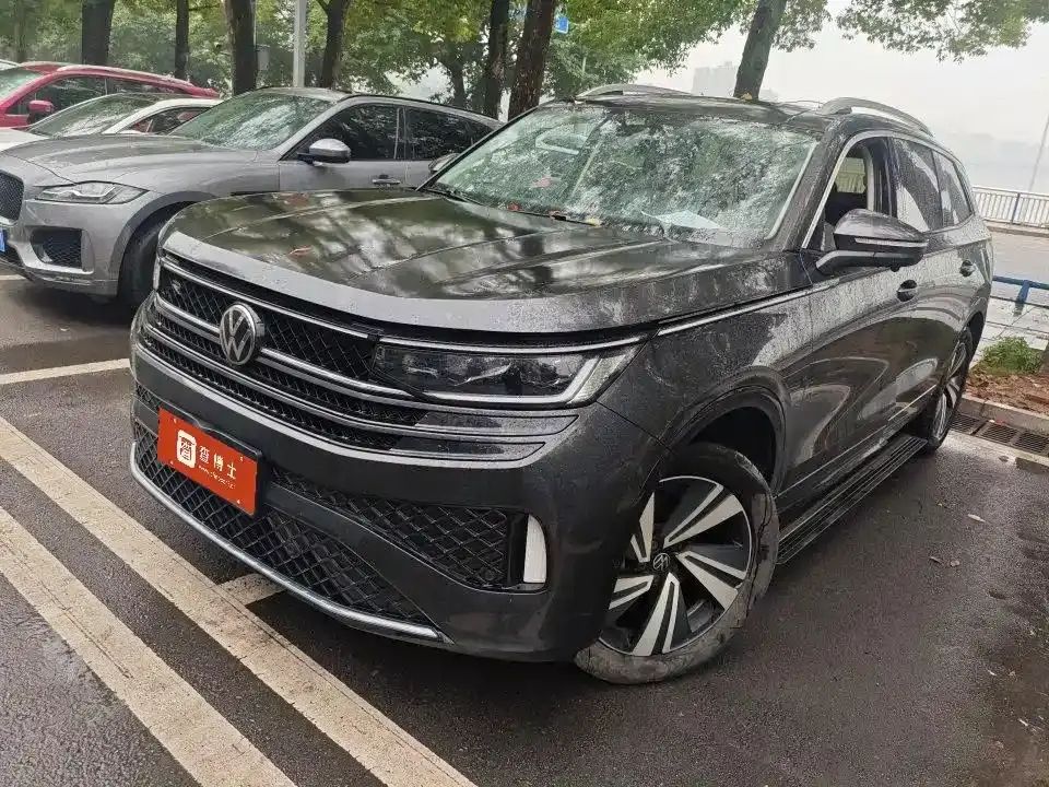 Volkswagen Talagon 380TSI 4WD R-Line Touring Edition 2023