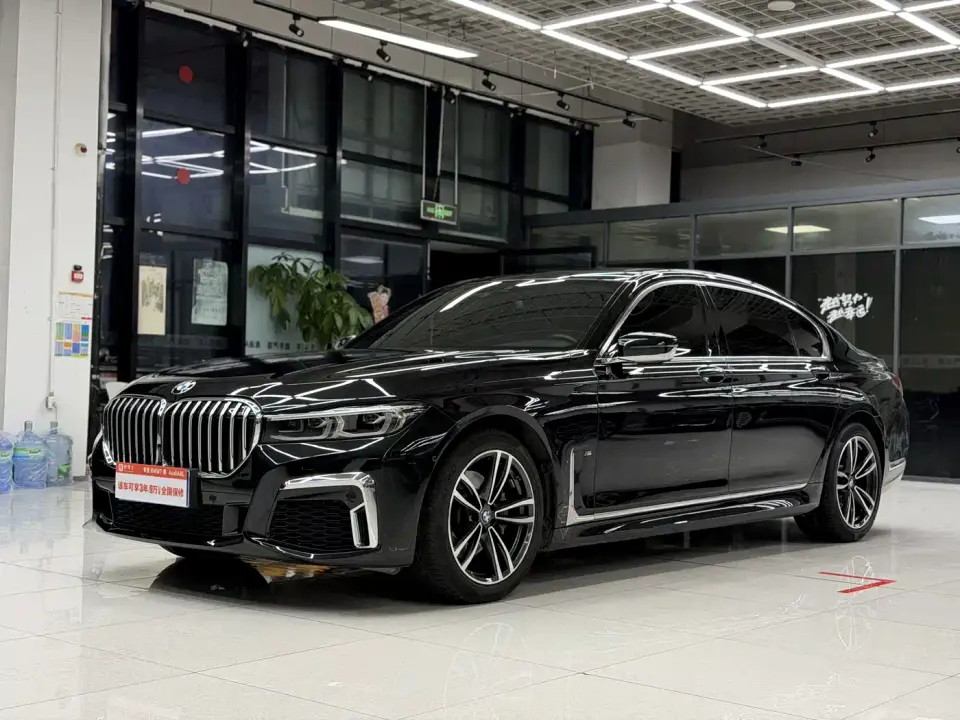 BMW 7 Series Model 730Li M Sport Package 2021