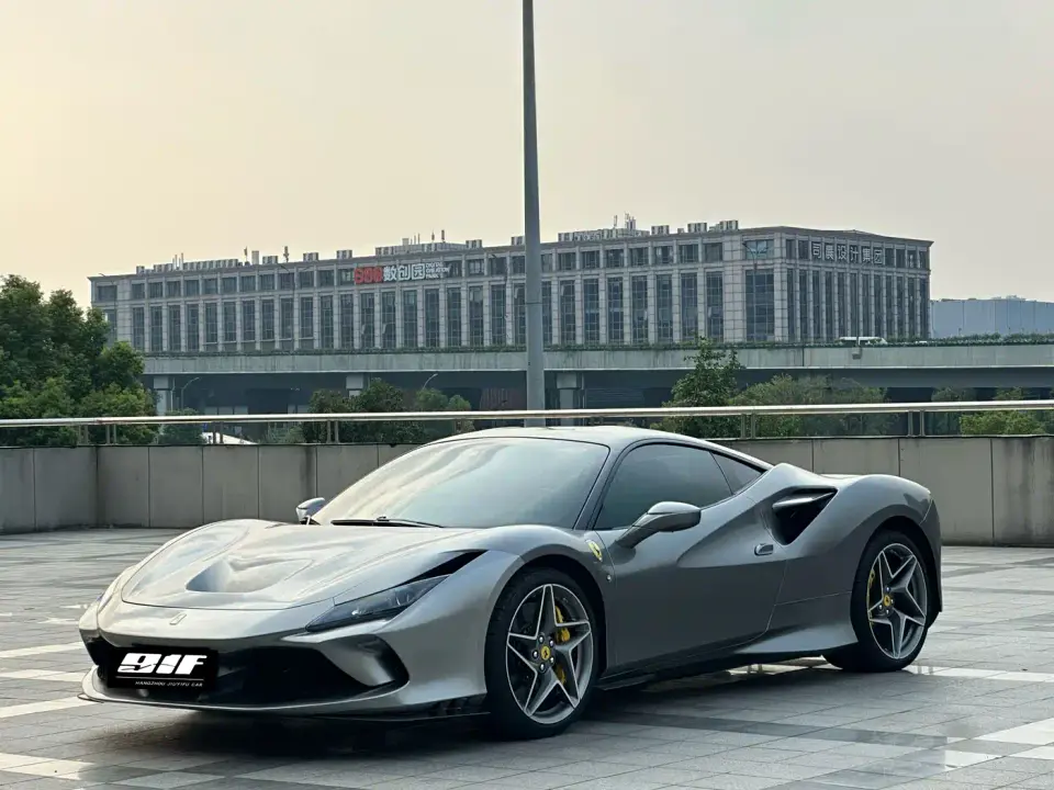Ferrari F8 Tributo 3.9T V8 2022