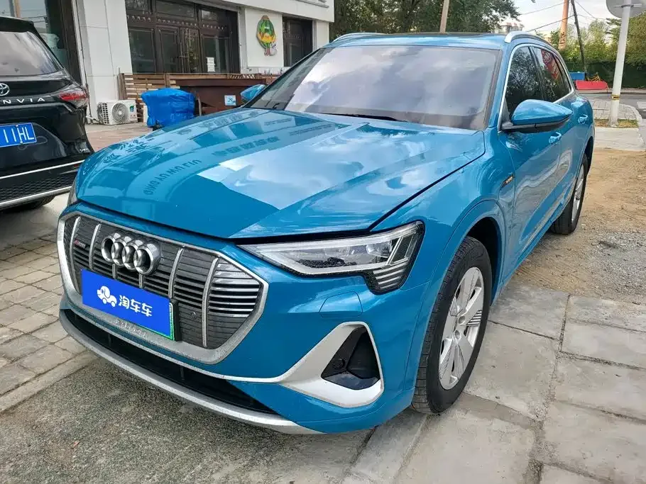 Audi e-tron 50 quattro Luxury 2023