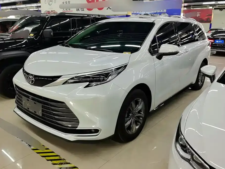 Toyota Sienna 2026