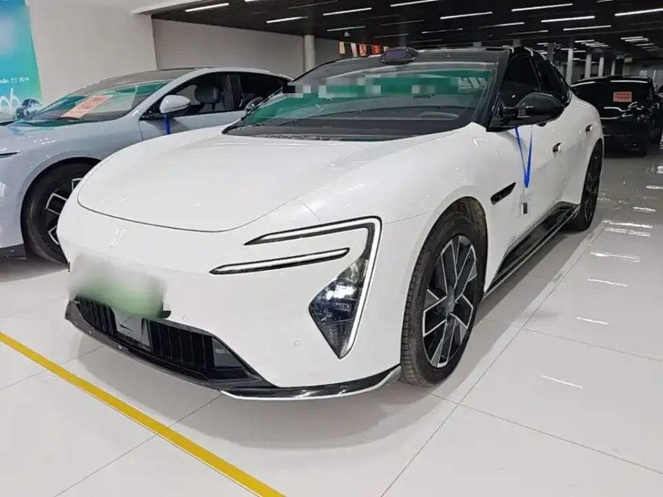 Avatr 06 Ultra Pure Electric Edition 2025