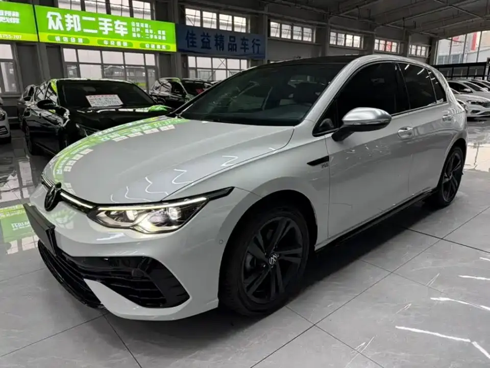 Volkswagen Golf Model 280TSI DSG R-Line 2023