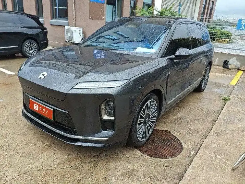 NIO ES8 Model 6-Seat Executive Luxury Edition 2025