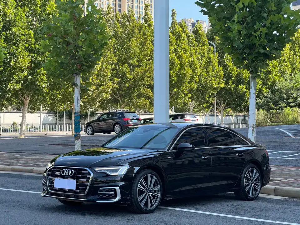 Audi A6L Facelift 45 TFSI quattro Exclusive Dynamic 2023