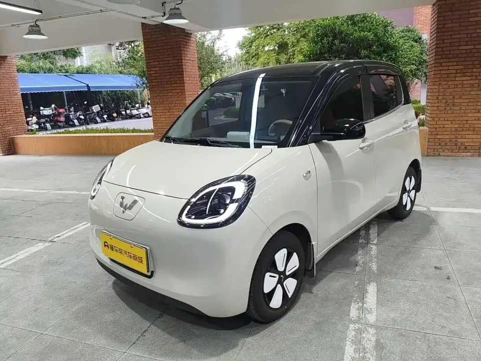 Wuling Motors Hongguang MINIEV 4-Door Advanced 2025