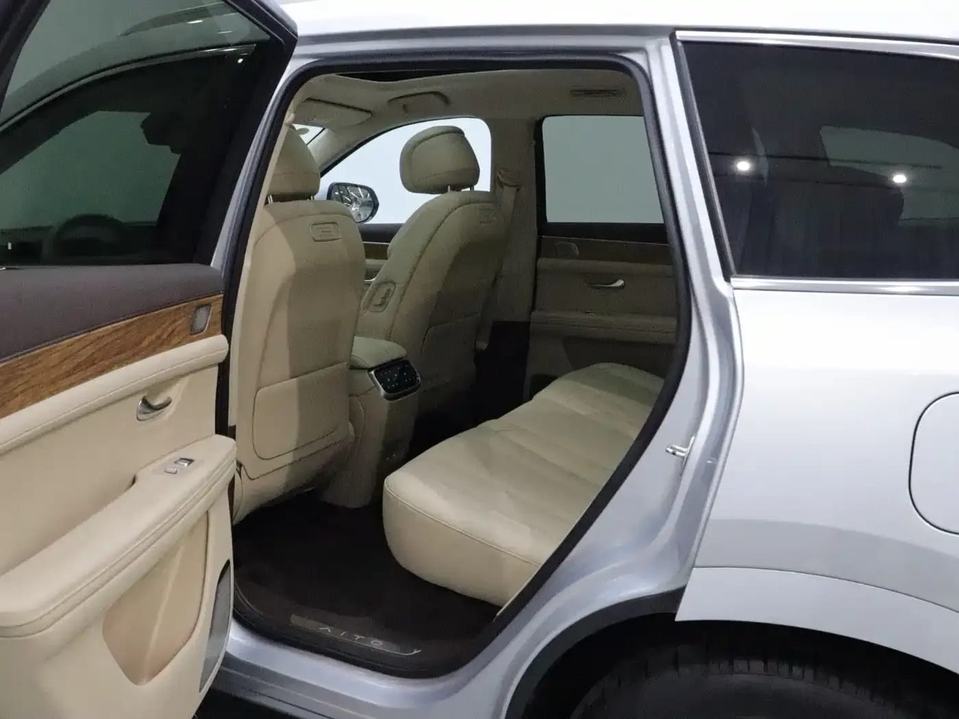 AITO Wenjie AITO M7 1.5T RWD Plus 5-Seater 2023 — фото 12