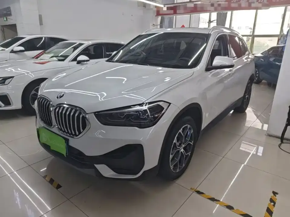 BMW X1 sDrive25Li Leading 2021