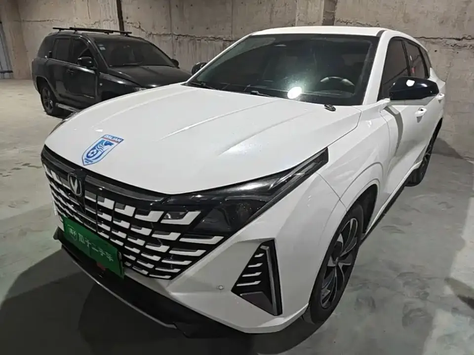 Changan UNI-Z New Energy Blue Whale iDD 125km Surpassing Edition 2024