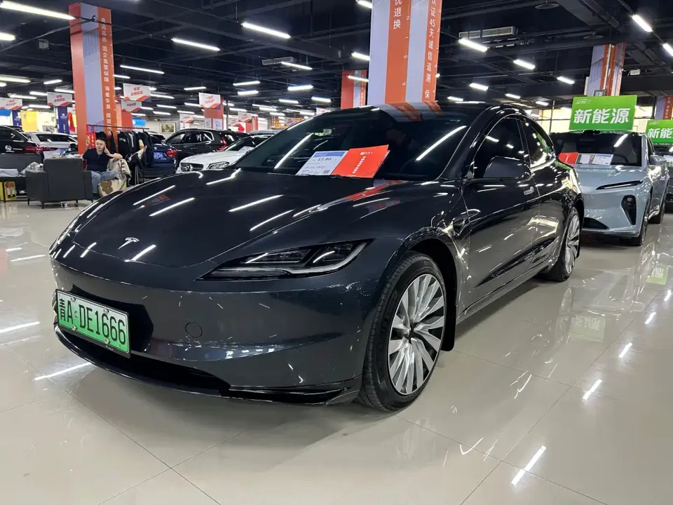 Tesla Model 3 Rear-Wheel Drive 2024