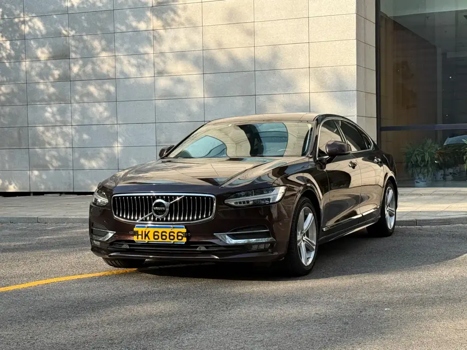 Volvo S90 T5 Momentum 2019