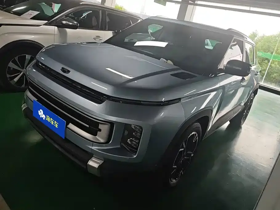 Geely ICON Model 1.5TD Chocolate Deluxe Edition 2022