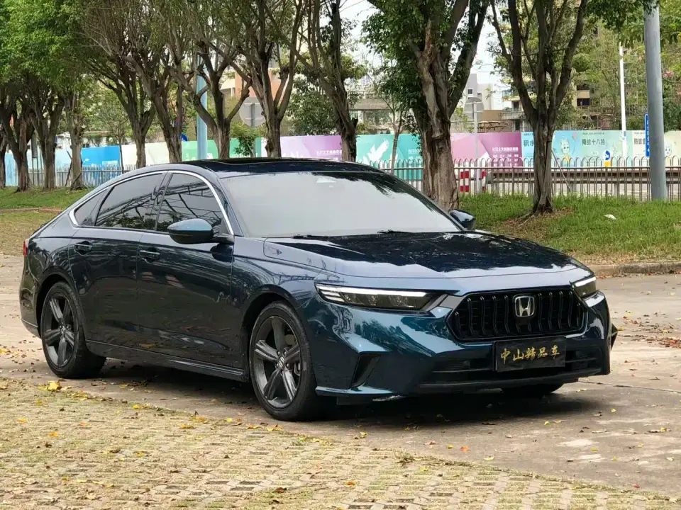 Honda Inspire 260TURBO Delicate Edition 2023