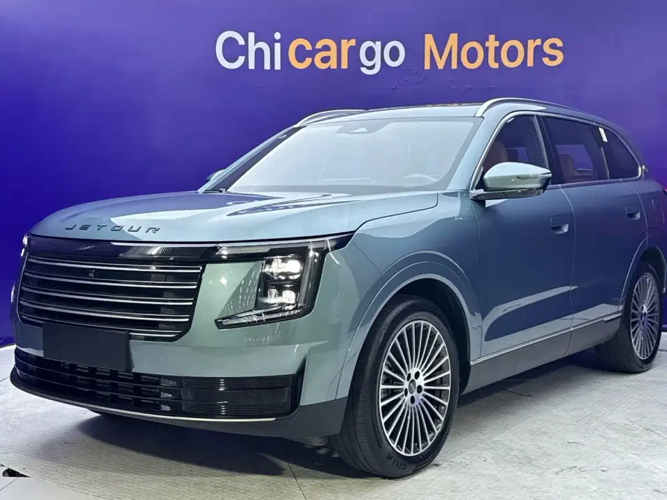 Jetour X70L 2.0T Automatic Flagship 7-Seater 2025