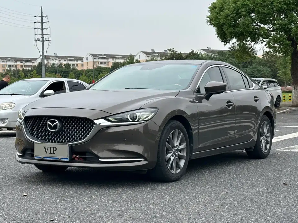 Mazda Atenza 2.0L Skyactiv Luxury 2020