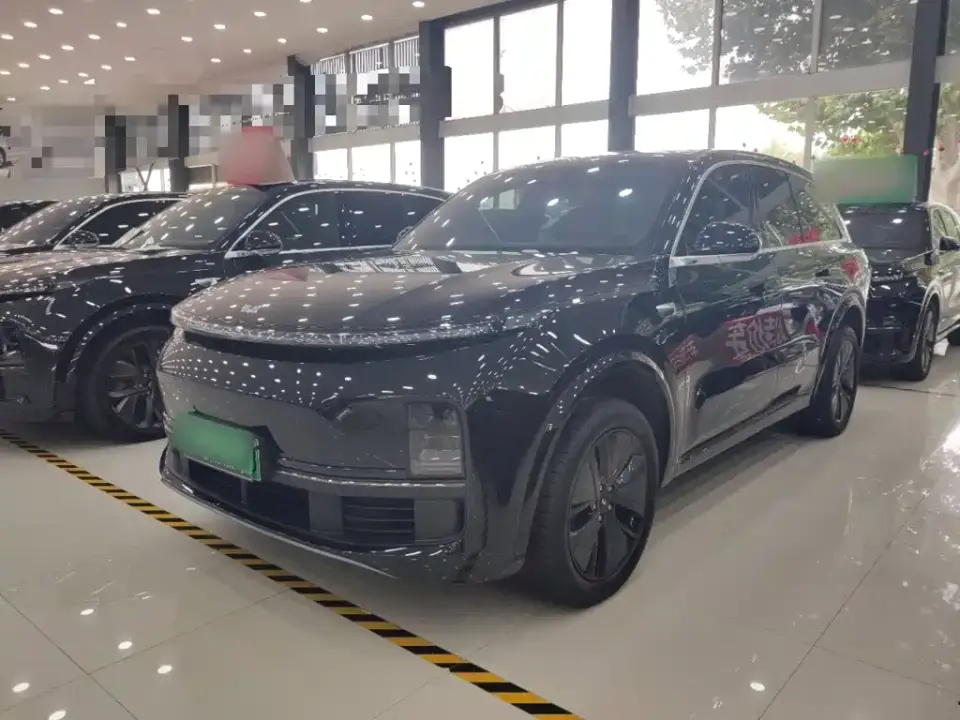 Li Auto Li L8 Pro 2025