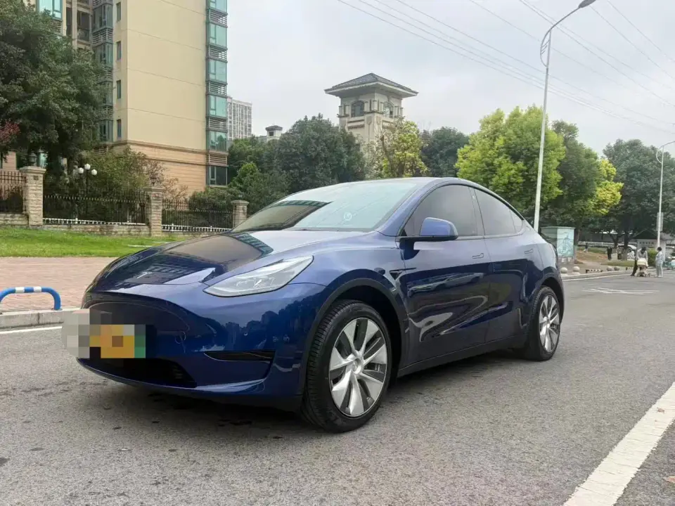 Tesla Model Y Facelift Rear-Wheel Drive Version 2023