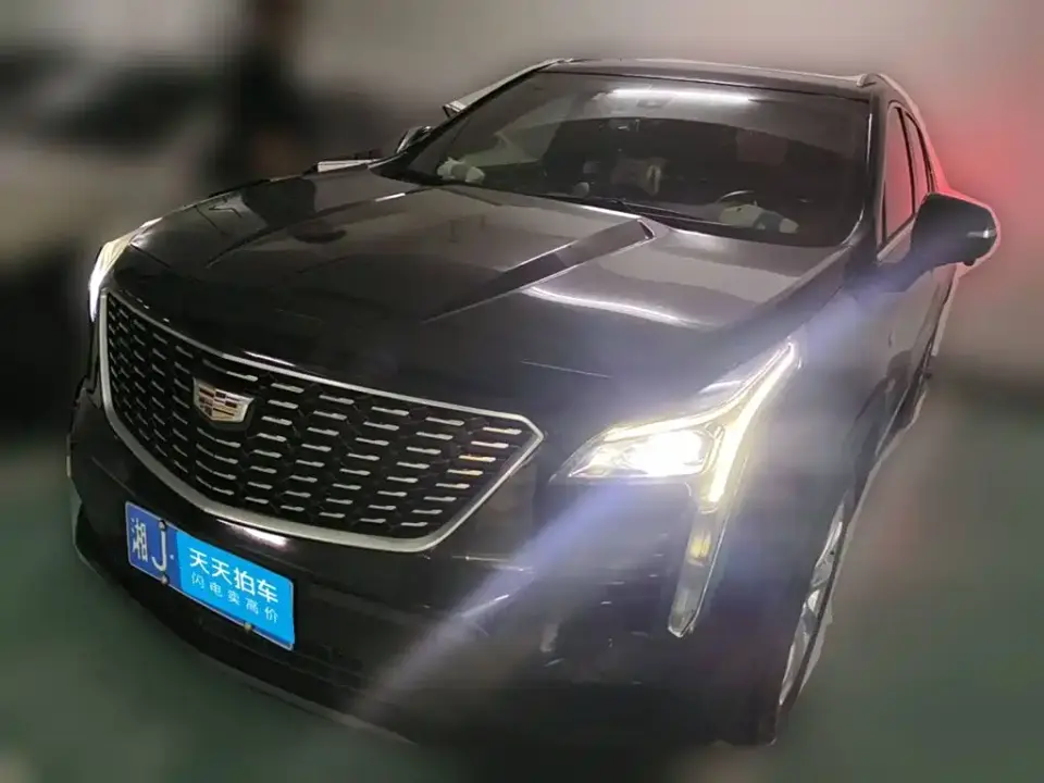 Cadillac XT4 28T FWD Technology Edition 2021