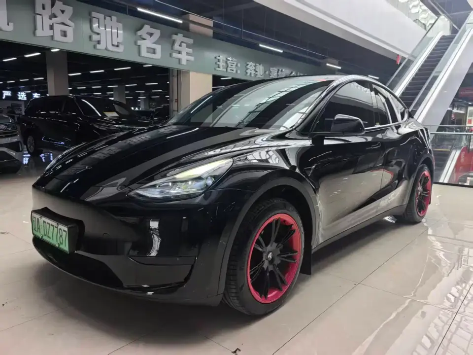 Tesla Model Y Facelift Rear-Wheel Drive Version 2023