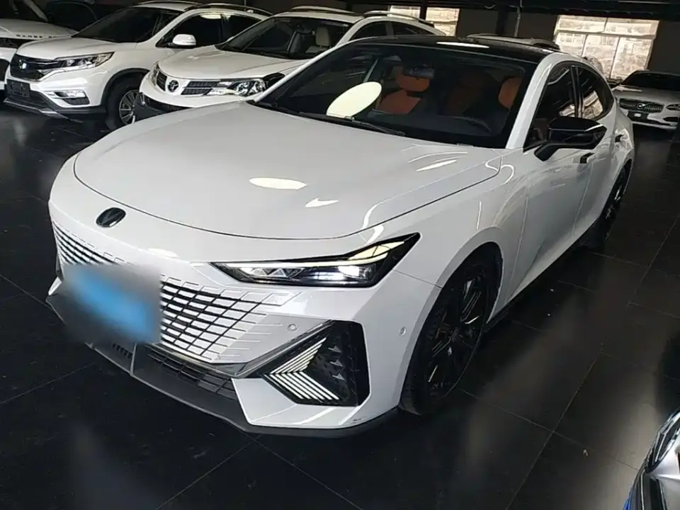 Changan UNI-V 1.5T Smart Pilot Edition 2022