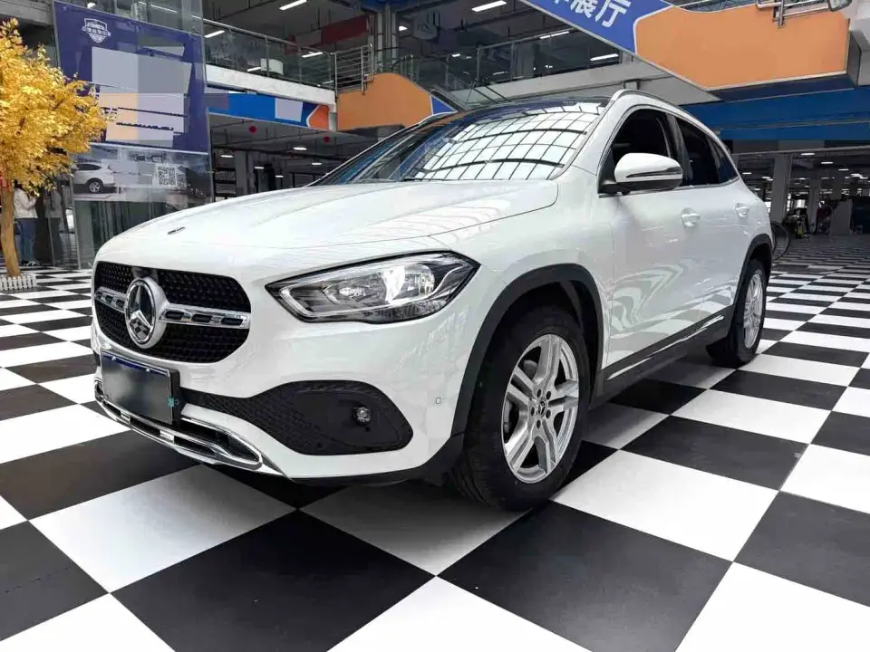 Mercedes-Benz GLA-Class GLA 180 2021