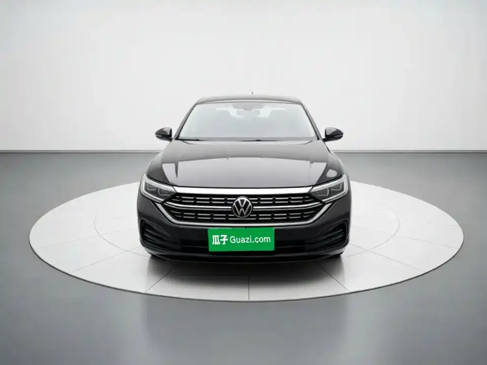 Volkswagen Sagitar 300TSI DSG Surpassing Edition 2024