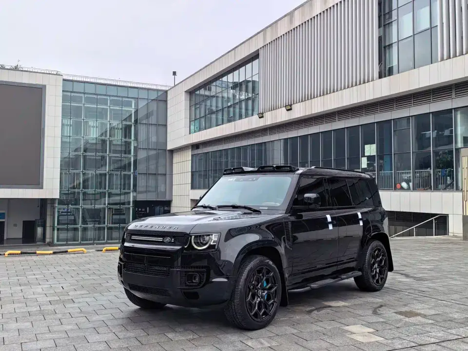 Land Rover Defender 110 3.0T P400 X-DYNAMIC HSE 2024