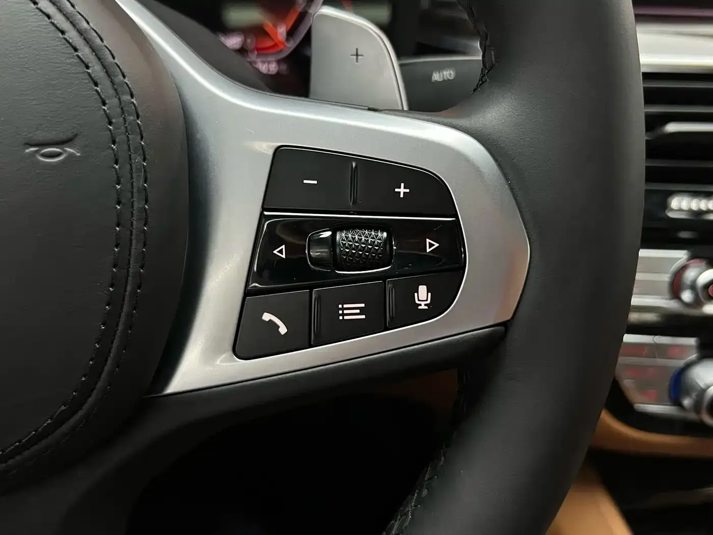 BMW 5 Series 530Li Exclusive M Sport Package 2020 — фото 26