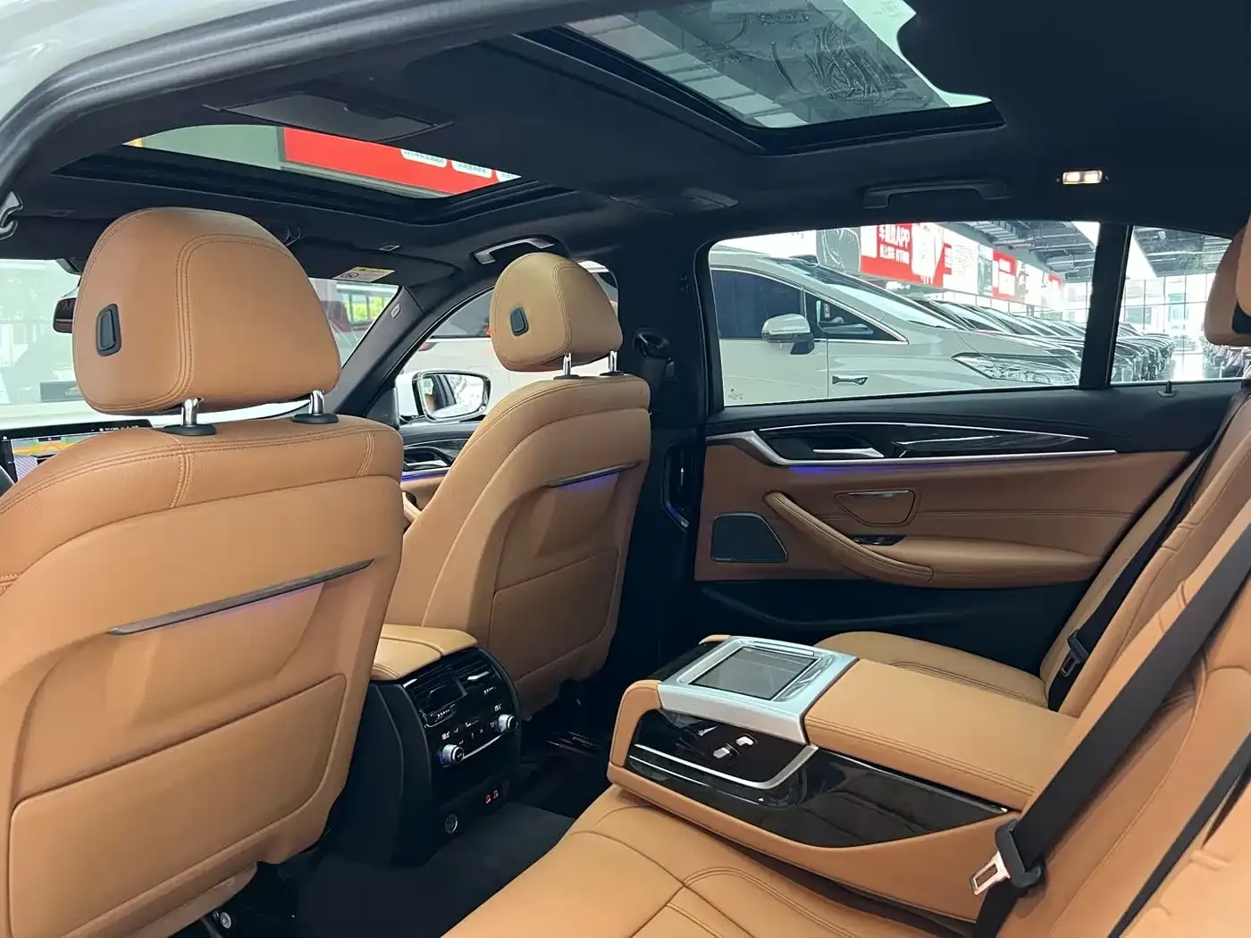 BMW 5 Series 530Li Exclusive M Sport Package 2020 — фото 11