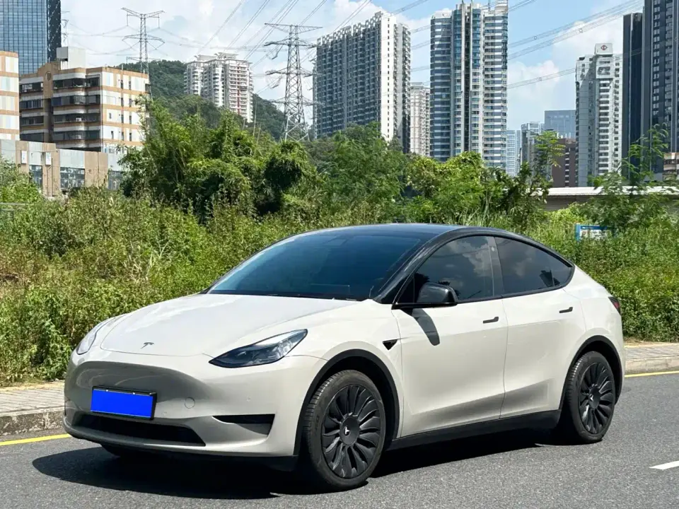 Tesla Model Y Facelift Rear-Wheel Drive Version 2023