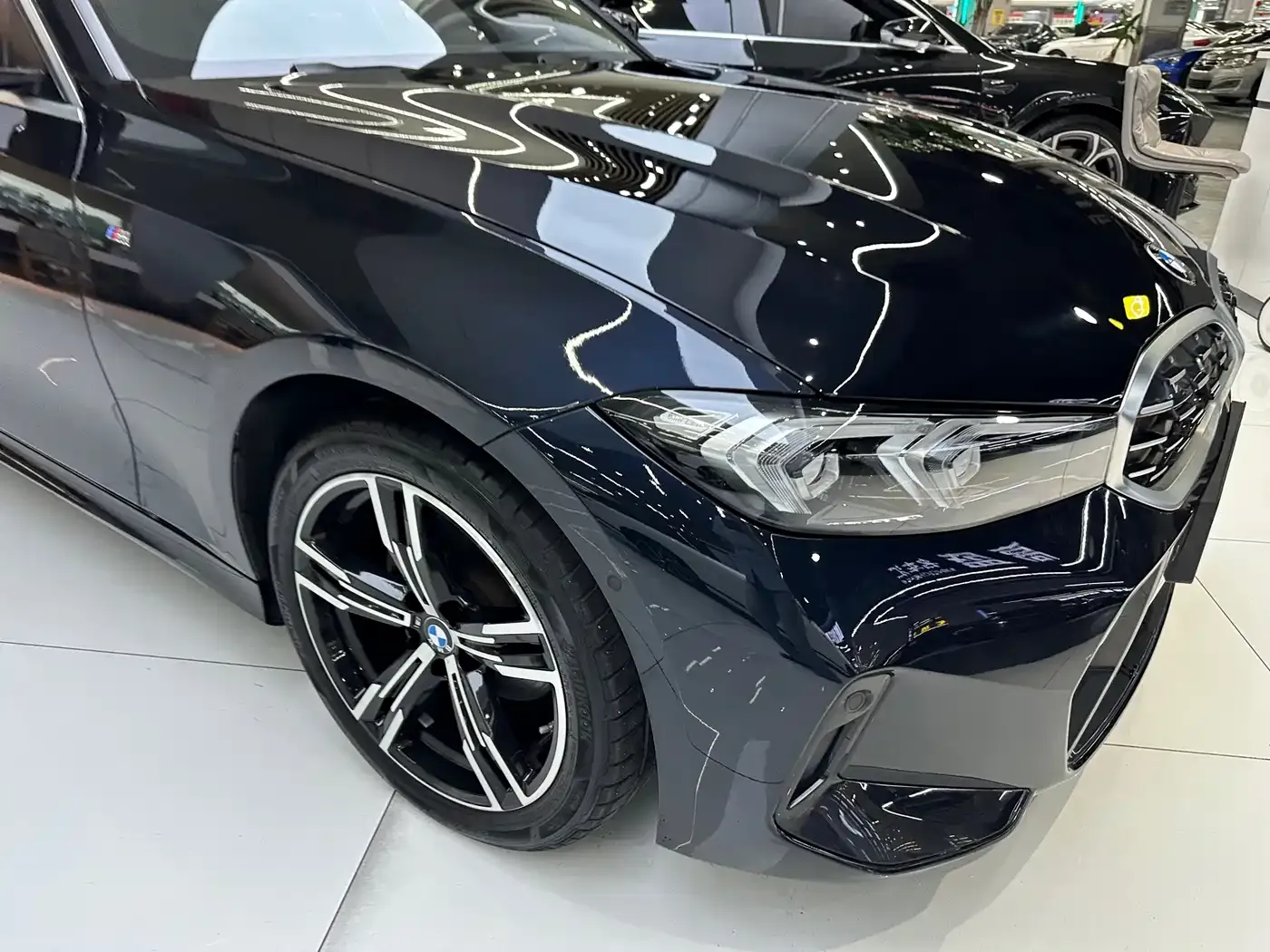 BMW 3 Series 325i M Sport Package 2023 — фото 14