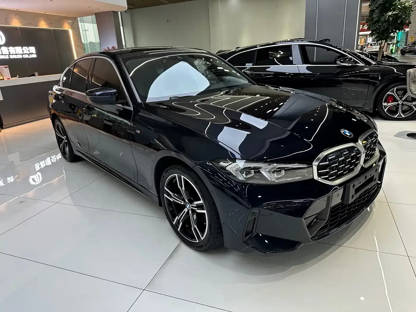 BMW 3 Series 325i M Sport Package 2023 — фото 3