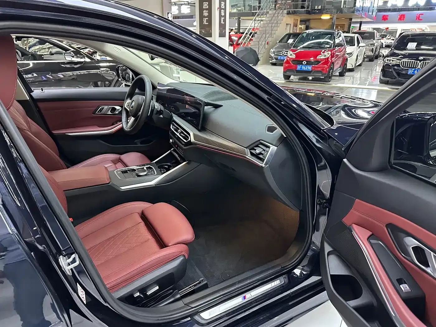 BMW 3 Series 325i M Sport Package 2023 — фото 12