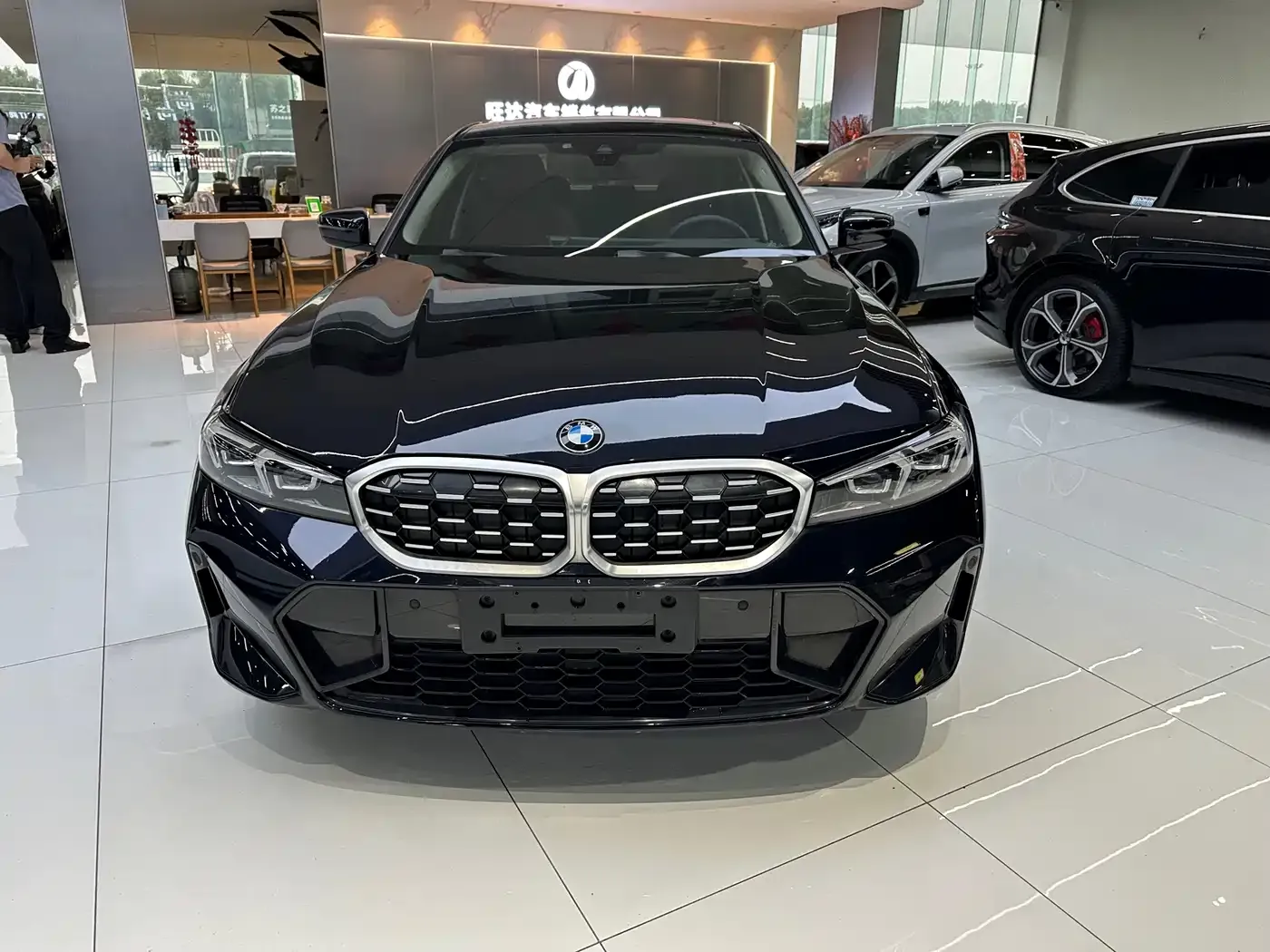 BMW 3 Series 325i M Sport Package 2023 — фото 2