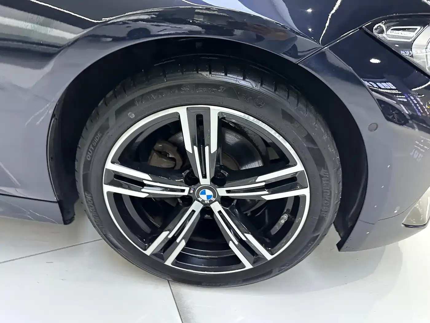 BMW 3 Series 325i M Sport Package 2023 — фото 15