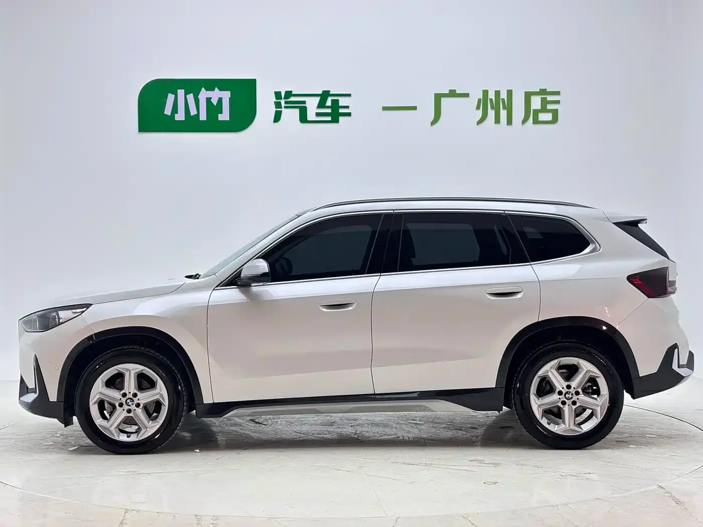 BMW X1 sDrive20Li X Design Package 2023 — фото 7