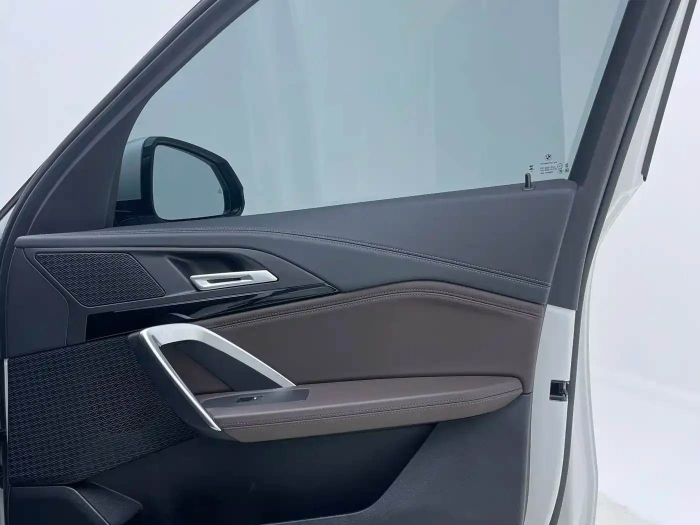 BMW X1 sDrive20Li X Design Package 2023 — фото 9