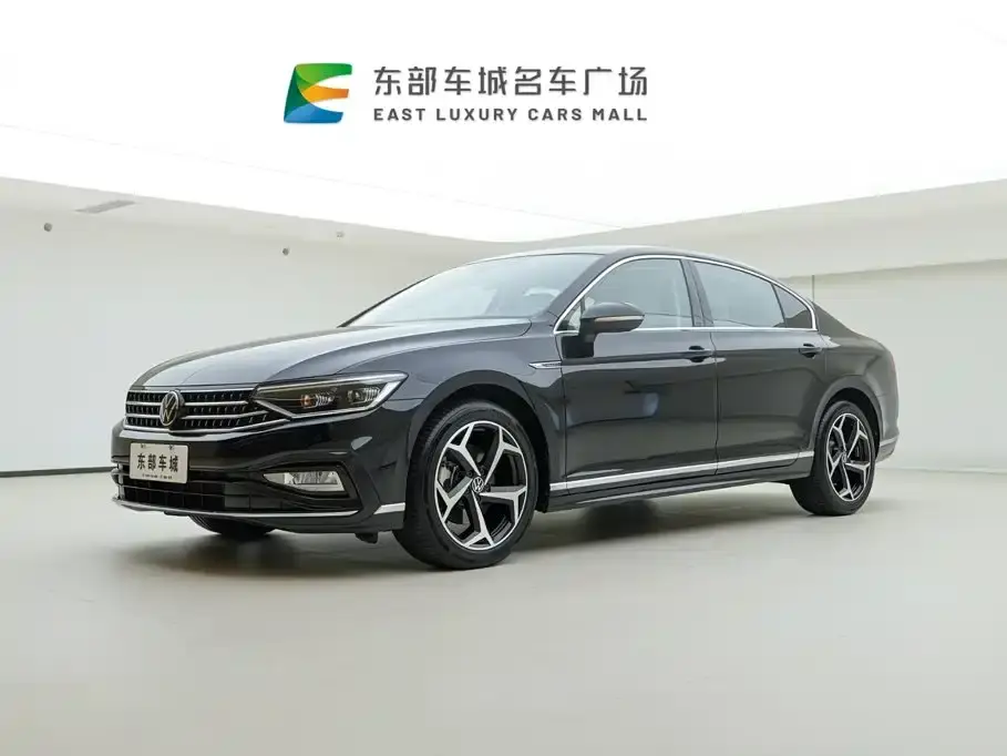 Volkswagen Magotan Facelift Public Edition 330TSI DSG Luxury 2025