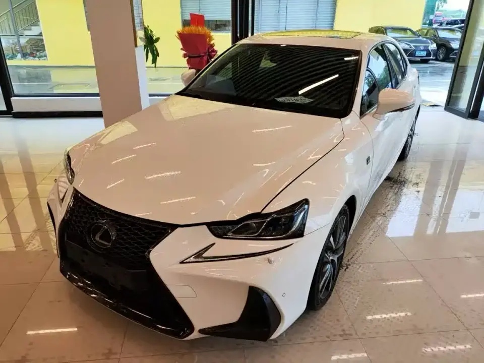 Lexus IS 300 F SPORT 2019
