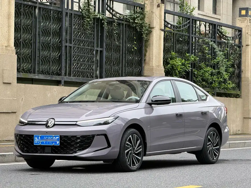 Volkswagen Lavida PRO 1.5T 2025