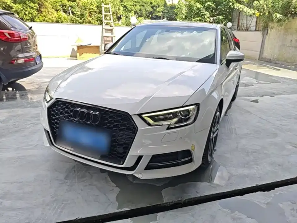 Audi A3 Facelift Limousine 35 TFSI Progressive (China VI) 2020