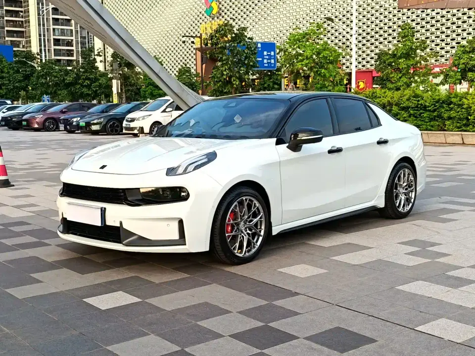 Lynk & Co 03 2.0TD Auto Jin Champion Edition 2020