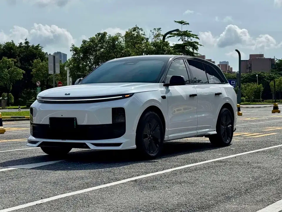 Li Auto L6 Pro 2024
