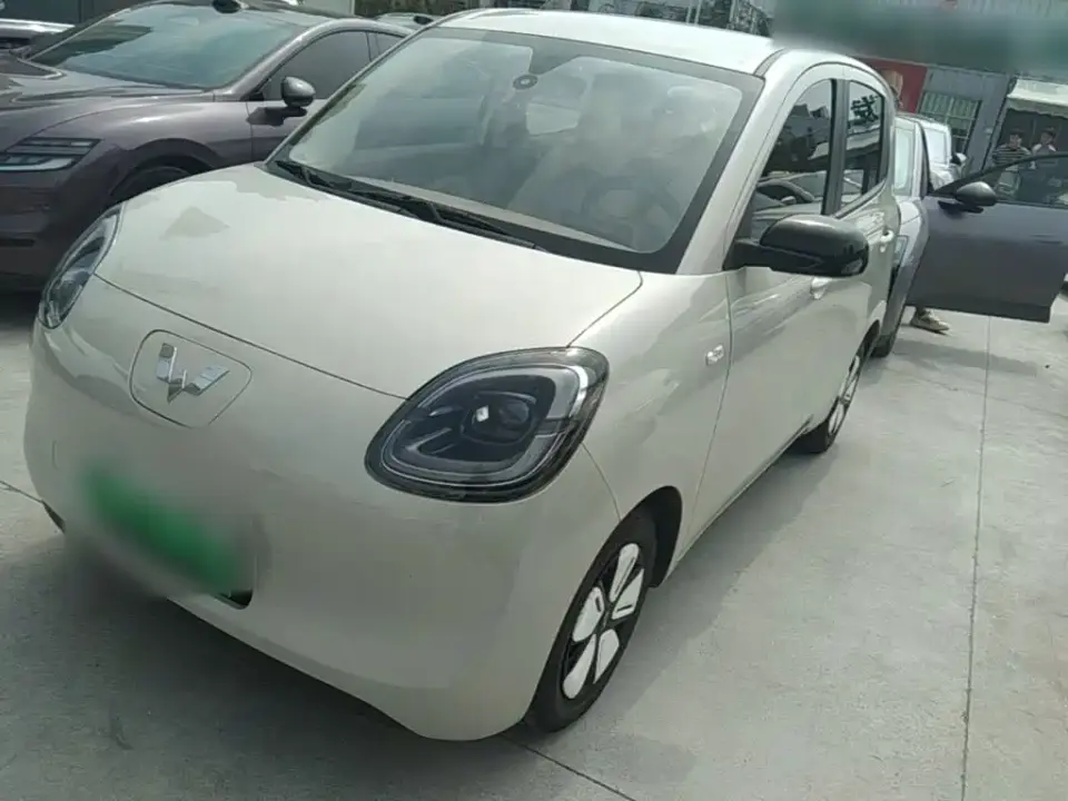 Wuling Motors Hongguang MINIEV 4-Door Advanced 2025